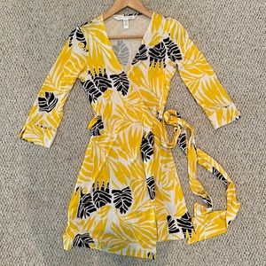 Diane von Furstenberg vintage wrap dress, size 4
